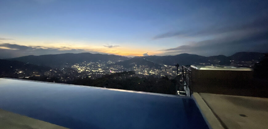 HOLLYWOOD HOUSE 12 (VALUE IN DOLLARS)