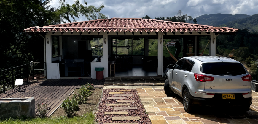 GUATAPÉ HOUSE (Price in USD)