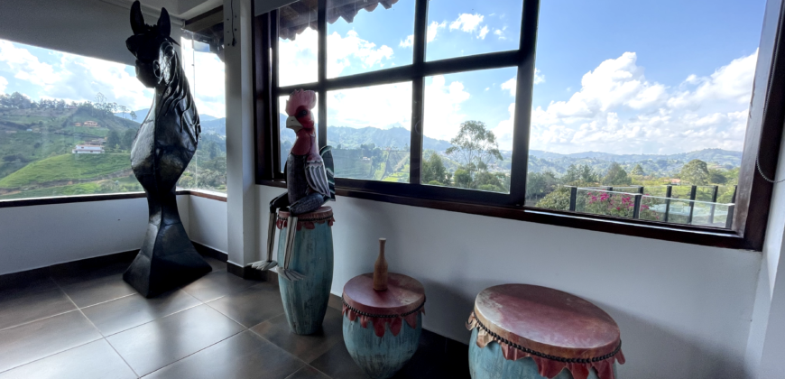 GUATAPÉ HOUSE (Price in USD)