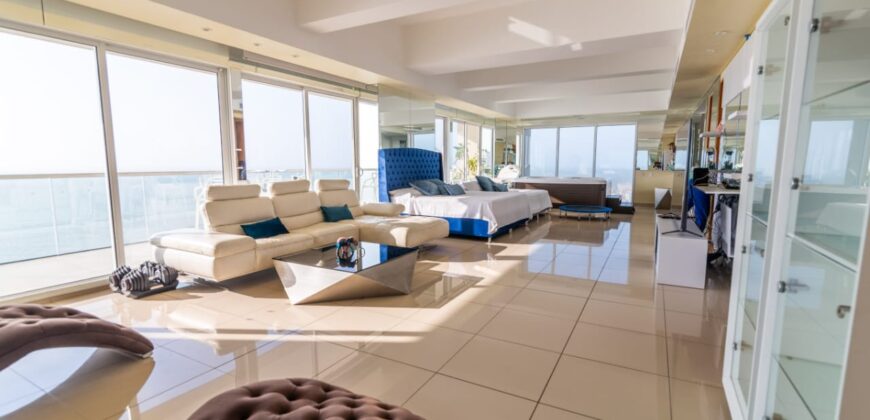 PENTHOUSE WITH JACUZZI (Price in USD)