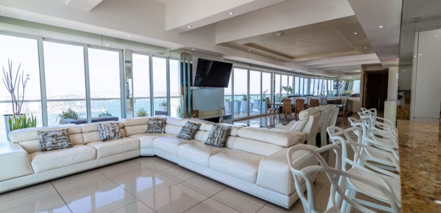PENTHOUSE WITH JACUZZI (Price in USD)