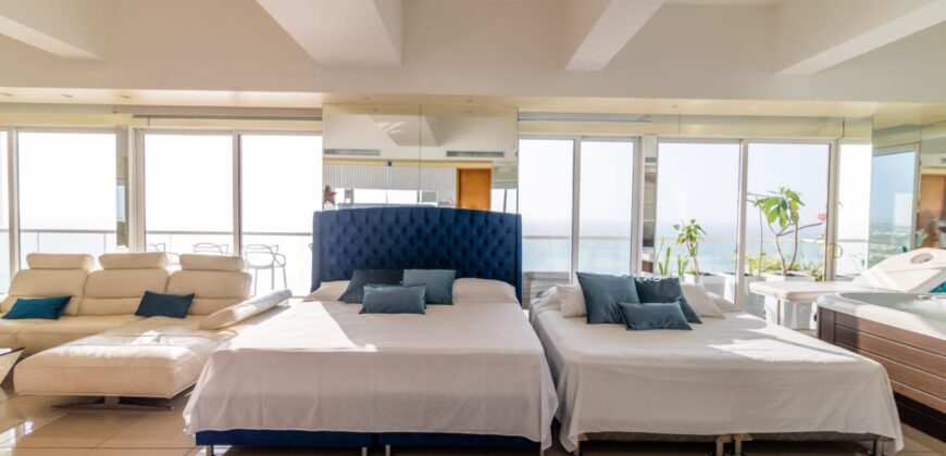 PENTHOUSE WITH JACUZZI (Price in USD)